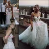 Charmig blommig älskling Trädgård Bröllopsklänningar Tulle Applique Beach 2019 Afrikansk vår Robe de Mariée Bride Dress Ball Bridal Gowns