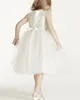 Vit Jewel Billiga Tulle Flower Girl Dresses 2019 Princess En Linje Ärmlös Kids Toddler First Communion Dress med avtagbar sash