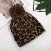 Leopard Skriv ut Keps Kvinnor Pom Pom Öron Vinter Varm Hat Beanie Twist Double-Layer Wool Ball Caps 4 stilar