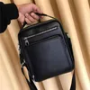 Designer-men designer handbags V genuine leather crossbody messenger shoulder bags business bag briefcase travel bag 2019 New fashion