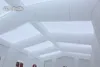 Tente gonflable blanche de partie d'explosion de tente de cadre de la publicité adaptée aux besoins du client tente soufflée par air de chapiteau de la structure 12m pour l'événement extérieur