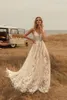 Sexy 2020 Abiti da sposa più recenti Scollo a V Abito da sposa con applicazioni di pizzo Boho Country A Line Abito da sposa Robes De Mari￩e