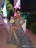 Hors des robes de soirée épaule 2019, manches longues gris sexy high slit divisé une ligne de dentelle applique paillettes formelle de fête de bal robe plique