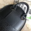 Nouveau mode coréen Punk Rivet sac à dos hommes et femmes sac à dos étudiant voyage sac à dos quatre couleurs pour Super Mini Siz282B