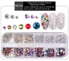 NA053 1 Kutu Çoklu Boyut Kristal Çiviler Dekorasyon Akrilik Yuvarlak Renkli Glitters Rhinestones DIY Nail Art Aksesuar 1440pcs