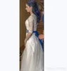 Ärmar eleganta klänningar Kort spets applikation Royal Blue Satin Ribbon Sash Corset Back Floor Length Country Bröllop Brudklänning