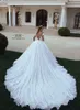 Sexig ny Dubai A Line Wedding Dresses Off Shoulder Full Lace Appliques Pärled Tulle Court Train Arabic Backless Formal Bridal Clows 403