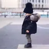 abrigos calientes de niños pequeños