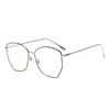 All'ingrosso- Montatura per occhiali moda in metallo irregolare Trend Montatura per occhiali miopia con lenti piatte rosse