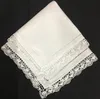 Conjunto de 12 lenços de casamento da moda Linho / Renda Crocchet e Hemstitched-Mãe do noivo Hankies-Mãe da noiva presentes 12x12 polegadas