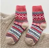 Winter Thermal Socken Jahrgang Bunte Strümpfe aus Wolle stricken Weihnachten Kniestrümpfe Strumpfwaren Chaussettes Fashion Baumwollbeiläufiges Anklet C6996