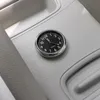 Decoraciones interiores Decoración Auto Práctico Reloj analógico para automóvil Estilo redondo Luminoso Portátil Autoadhesivo Stick On Accurate Mini