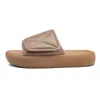 Hot Sale-Män Sommar Sandaler Mode Non-Slip Ut Dörr Tofflor Män Fritid Strand Skor Storlek 39-44