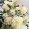 バラの女王100センチの人工絹のバラの花の列DIYの結婚式の道のガイドアーチの装飾の装飾の造花の小道具