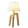 Lampe de table de chevet de chambre nordique salon étude en bois massif créatif chaud maison romantique simple lampes de table modernes pour chambre 9518 #