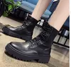 Martin Boots femenino 2020 Nuevo tacón bajo grueso con zapatos de mujer de otoño Factory Explosions Direct Boots British Short Short