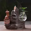 Backflow Burner Holder Ceramic Little Monk Small Buddha Waterfall Sandalwood Censer Crevives Home Decor z 10 stożkami