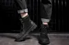 Горячие продажи 2020 Весна и осень зима новый открытый мужская мода спортивная обувь путешествовать диких мужские сапоги тенденции кожаные сапоги