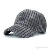 ユニセックスカップルソリッドカラーコーデュロイ冬の暖かい野球帽の調節可能なファッションレジャーカジュアルスナップバック