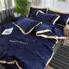 Comodo da letto di seta di seta di seta set di letti matrimoniali IMITAZIONE COPERCHIO COPERTURA LETTO King Size Cover 4 pezzi T2004153627630