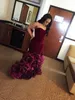 2019 Strapless Mermaid Prom Dresses Bourgogne Satin Zipper Back Cocktail Party Gowns Button Tiered Kjolar Formella Aftonklänningar Skräddarsy