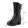 Hot Koop 2021 Nieuwe Modieuze Winter Dames Schoenen Top Koeienhuid Leren Laarzen Warme Pluche en Wol Snow Boots Square Heel Knight Boots