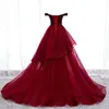 Koyu Kırmızı fırfır Omuz Açık Geri Tül Dantel-up Sweet 16 Kız vestidos de için Quinceanera Elbise Kapalı 2020 Parti Gelinlik Modelleri Boncuk