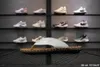 2019レザーフリップフロップデザイナー靴グッドイアソールスライド夏ビーチ屋内フラットスリッパハウスフリップフロップサンダルブラックホワイトサイズ38-44