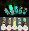 Nouveau produit Glow In The Dark Heady verre Pipes à fumer 5 pouces cuillère tuyau lumineux main tuyau brûleur à mazout fumer accessoires gratuit DHL