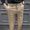 Yasuguoji Brytyjski Styl Dress Suign Pant Man 2020 Nowa Plaid Garnitur Pant Mężczyźni Designer Dżentelmeni Business Casual Work Spodnie