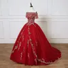 Burgundy Quinceanera Sukienki 2023 Długa suknia balowa sukienka Słodka 16 dziewczyn z ramion Sliver Haft haftos 15 anos