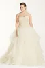2019 Plus Size Oleg Cassini Wedding Dresses Organza Ruffle Skirt Sweetheart Appliques Elegant Bridal Gowns Vestidos