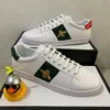 Sapatos casuais bordados ace de alta qualidade branco com estampa de tigre masculino feminino tênis de couro real fundo vermelho com caixa verde