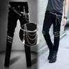 Erkek punk rock siyah kot pantolon hip kalça perçin ince fit biker denim pantolon erkekler dj şarkıcı sahne yırtılmış skinny jeans kemerler