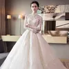 Bröllop Ny Lead European och American Princess Dream Long Drag Tail Retro stor storlek Qi Di Bride Wedding Dress Girl293L