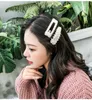 Pinza para el cabello con perlas de diseño coreano, venta al por mayor en modelos mixtos, pinza para el cabello de alta calidad para mujeres en varios diseños