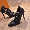ホットセール - 箱のホットスティレットの女性のサンダルブーツパーソナリティセクシーなスティレットハイヒール10cmの靴パーティーWeddin Shoes 35-41