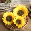 Girasole Fiori artificiali Teste di girasole di seta Fiori nuziali per eventi domestici Decorazioni fai da te Forniture Fiori finti Molte dimensioni disponibili