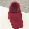 Ny stil kvinnor faux päls pompom baseball kepsar lätt solbränd boll mockor mössa hiphop hatt gorros5833217