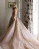 Великолепная линия богемной свадебные платья V шеи кружева 3D цветочные аппликации бисером развертки поезд страна свадебное платье жемчуг пляж свадебные платья