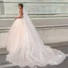 Ivory Spaghetti Strap Ball Gown Wedding Dresses Sweetheart with Lace Appliqued Backless Bridal Gowns Court Train Vestido De Novia