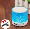 Kolumna LED Mini Bezprzewodowy Głośnik Bluetooth TF USB FM Przenośne głośniki Sound Music Hand Darmowe dla iPhone PC z Studio nagrywania MIC