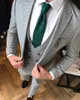 Tre bitar Bröllop Tuxedos 2020 Mode Pinstripe Blazer Slim Män Passar Skräddarsy Made One-Button Peaked Lapel Groom Wear Groomsman Set