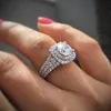 Luksusowy pełny cyrkon błyszczące CZ Srebrny kolor ślubny pierścionki zaręczynowe dla kobiet kwadratowy pierścionek biżuteria walentynki 039S Day Prezent 25552913