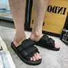 Chaussures masculines décontractées Homme Chinelos Badslippers Chanclas Hombre Playa Panteflas Terlik Fashion Couples Beach Slippers FL3588324