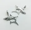 20 pcs/Lot gros requin animaux alliage pendentif à breloque rétro bijoux bricolage porte-clés ancien pendentif en argent pour Bracelet boucles d'oreilles 36x33mm