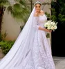 Белые кружевные свадебные платья Классическая винтажная принцесса 3 4 длинное рукав от плеча Королевские дизайнерские свадебные платья Sweep Trail325G
