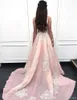 Nyaste eleganta rosa kvällsklänningar arabiska en spetsapplikation spaghetti strap prom klänningar söt 15 quinceanera klänning robe de marie