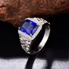 Bonlavie 925 Стерлинговые серебряные квадратные Sapphire Blue Zircon Рельеф зерна Мужское кольцо для свадьбы и вовлечения1