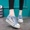 Hot Sale-Shipping Högkvalitativ ny höjd Öka tjocka denim kvinnors mode skor damer sneakers färg blandning EUR 35-41